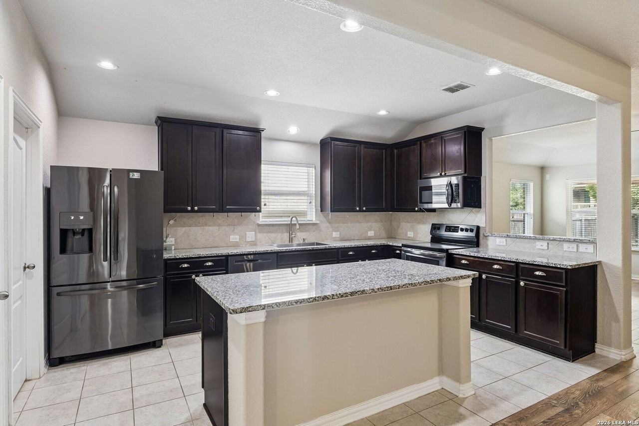 7603 Presidio Hvn - Photo 7 of 38