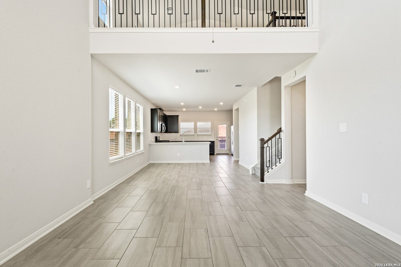 5703 Beths Way - Photo 3 of 24