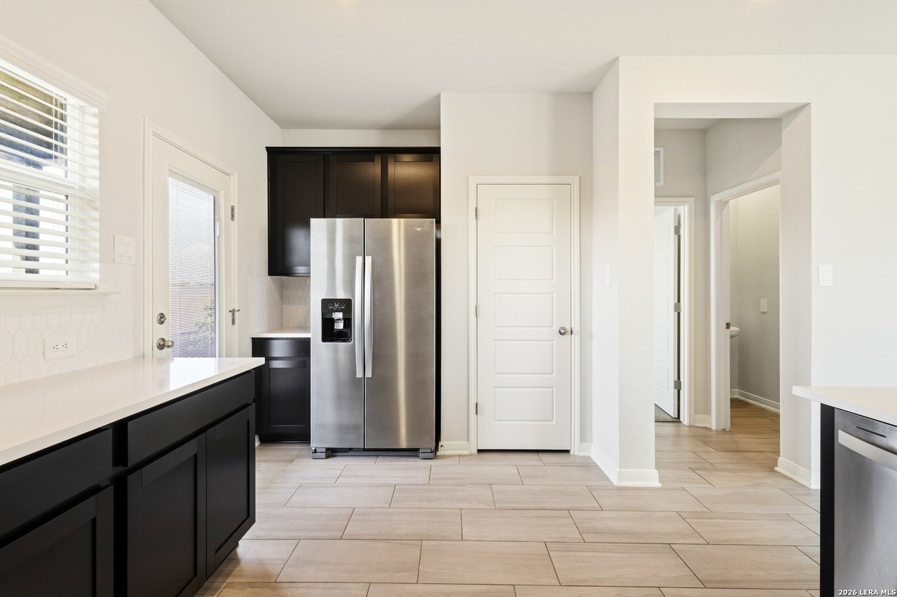 5703 Beths Way - Photo 7 of 24