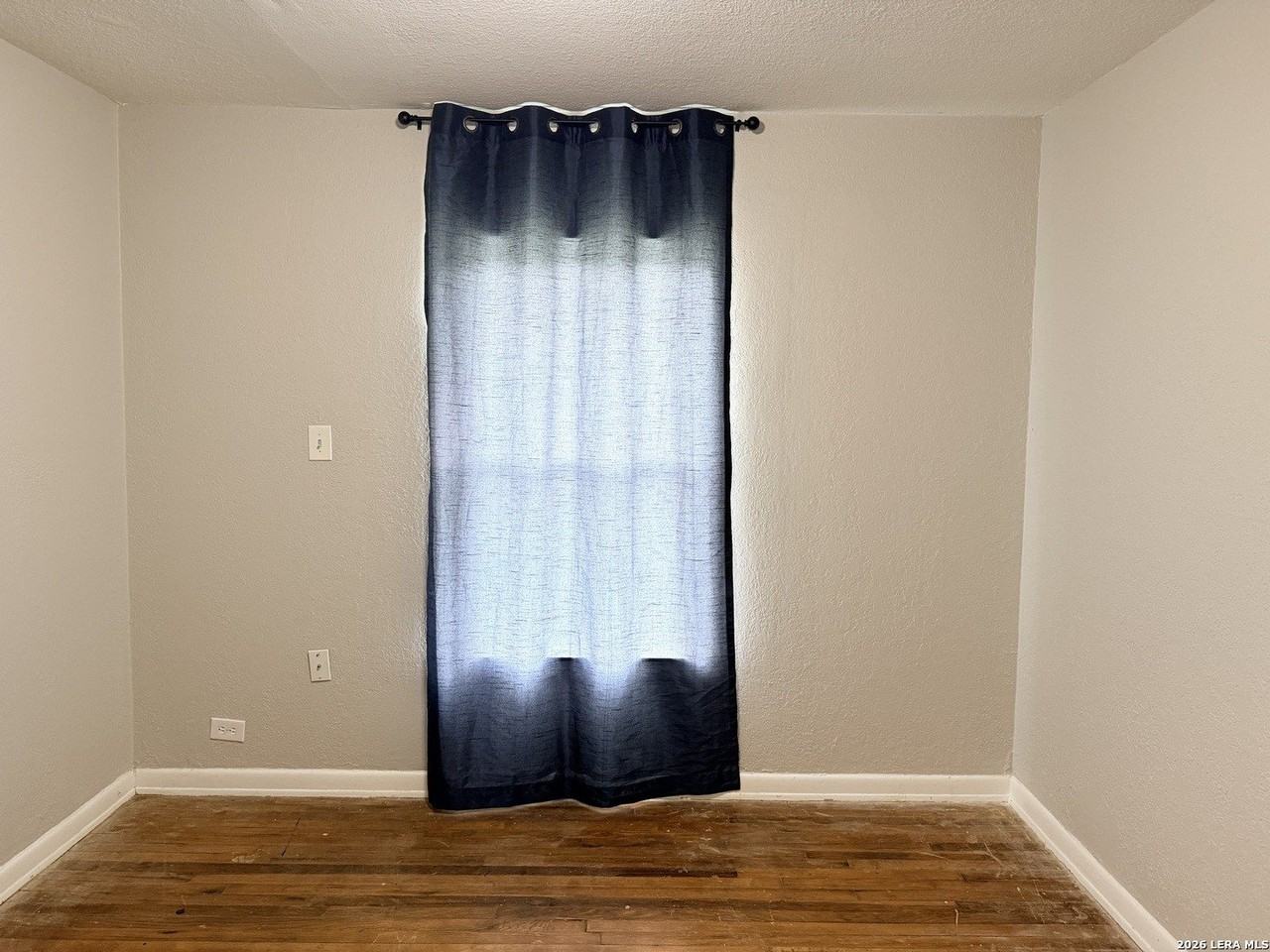 806 Lee Hall - Photo 7 of 11
