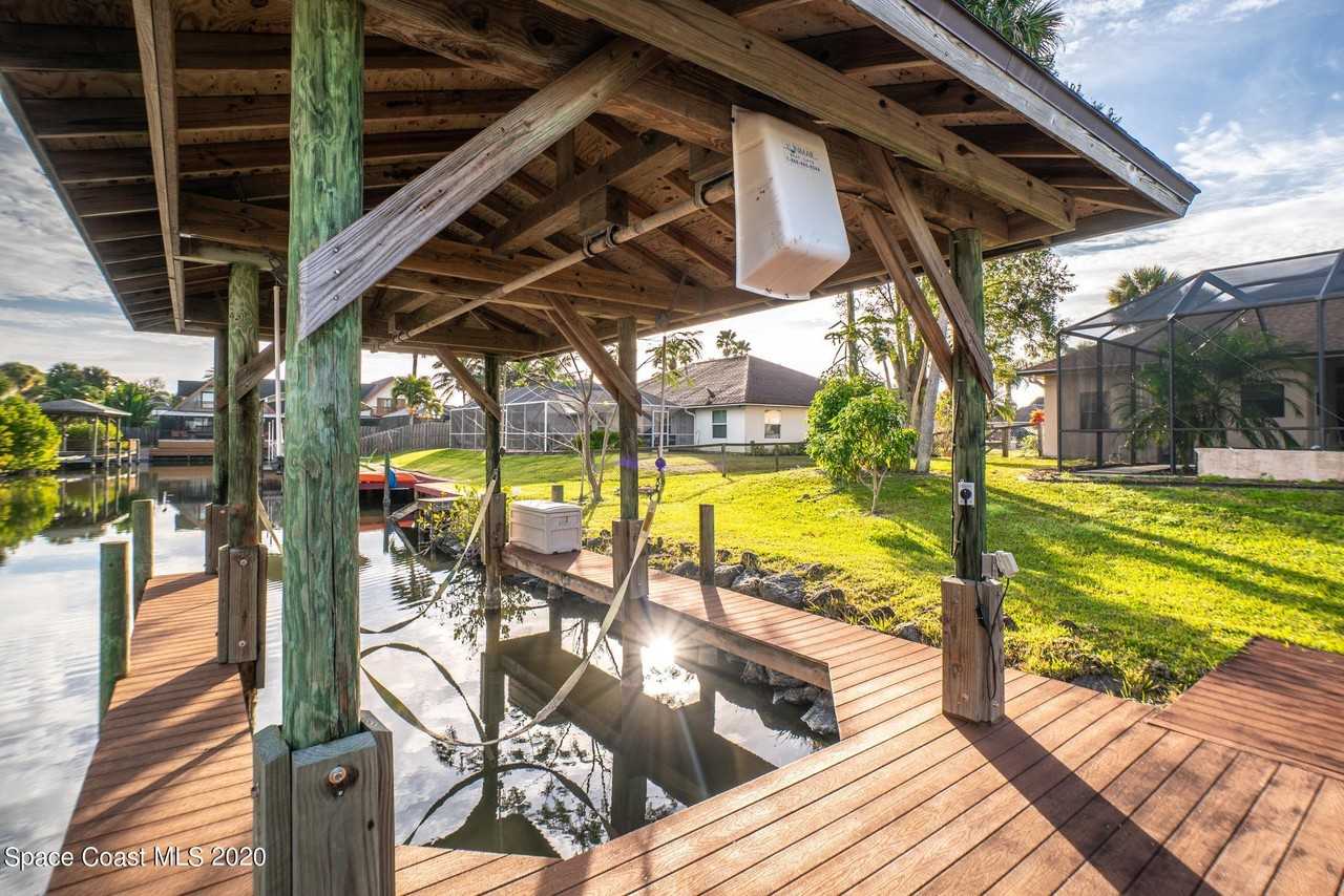 470 Indian Bay Blvd - Photo 5 of 39