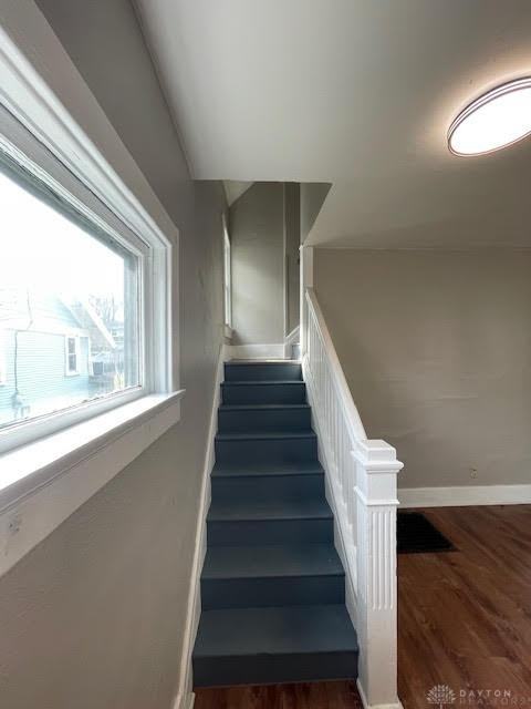 1327 Carlisle Ave - Photo 7 of 18