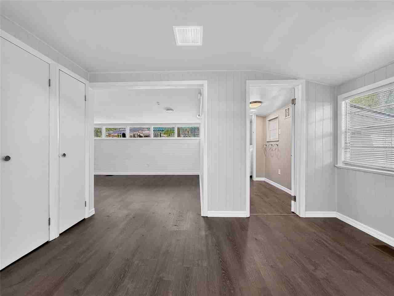 325 S 2nd St - Photo 7 of 33
