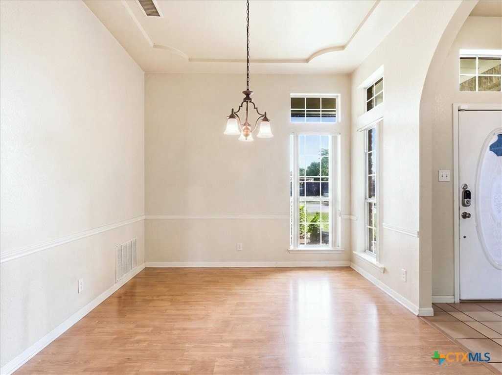1200 Lancelot Dr - Photo 2 of 20