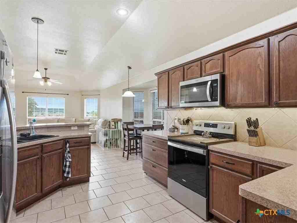 1200 Lancelot Dr - Photo 7 of 20