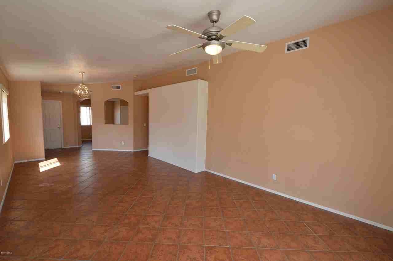 2177 W Burlwood Way - Photo 6 of 18