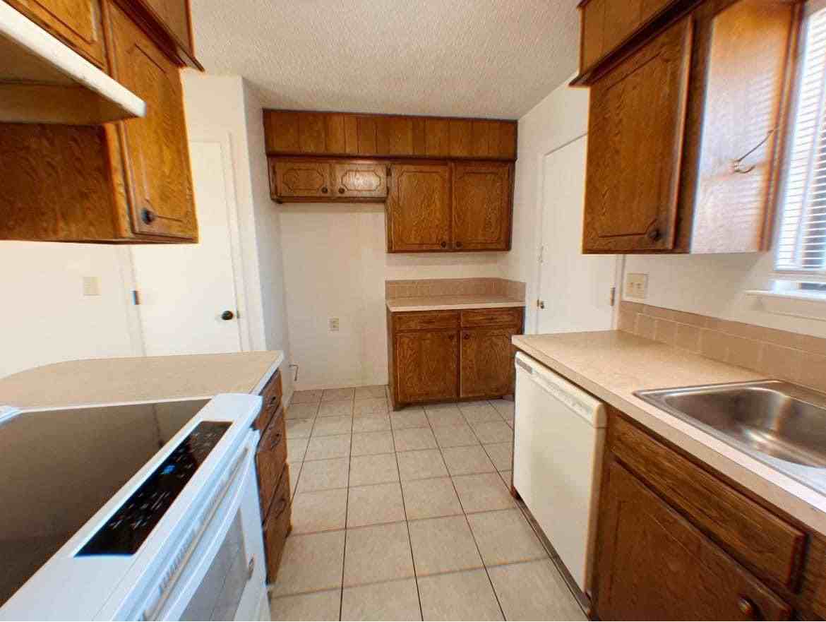 1639 N Cedar Loop #1 - Photo 3 of 16
