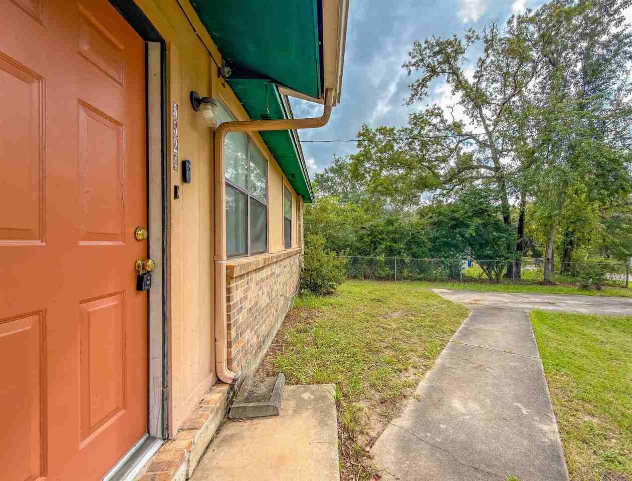 5524 Sullivan Rd - Photo 3 of 29