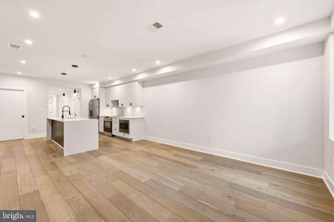 320 Webster St Nw #2 - Photo 6 of 28
