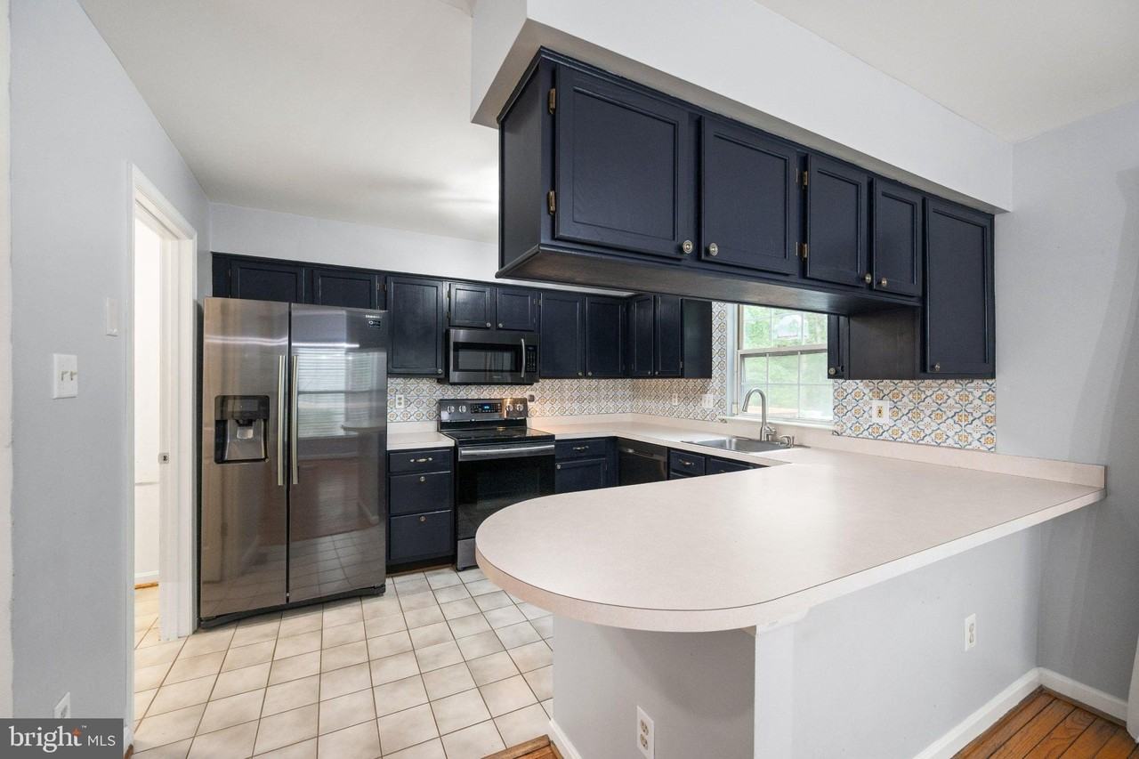 616 Lions Gate Ln - Photo 6 of 34
