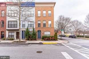 4560 Longfellow St - Photo 1 of 1