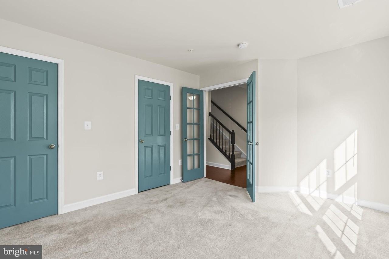 3030 Mia Ln - Photo 7 of 35
