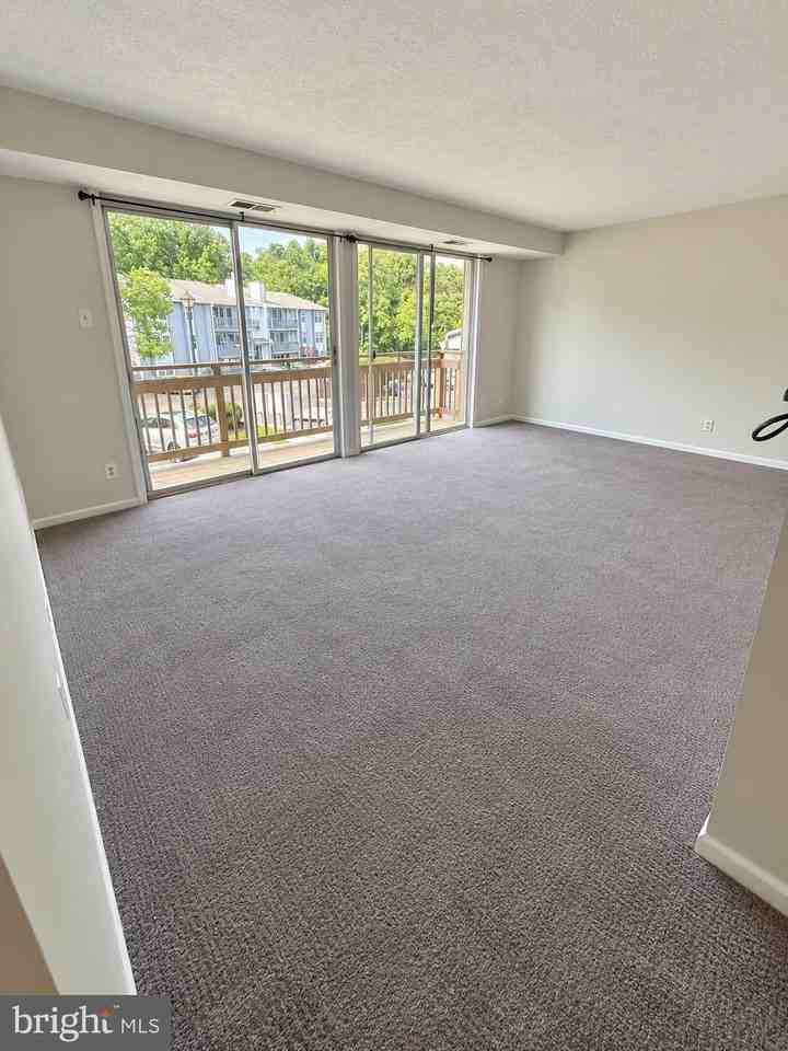 42 Cranberry Ct - Photo 5 of 17