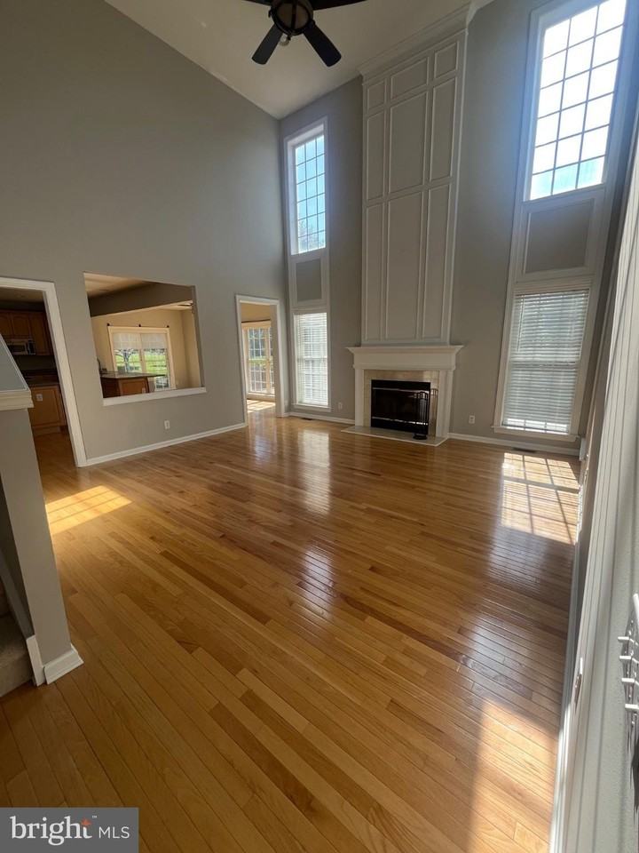 2825 Mountain Laurel Dr - Photo 2 of 13