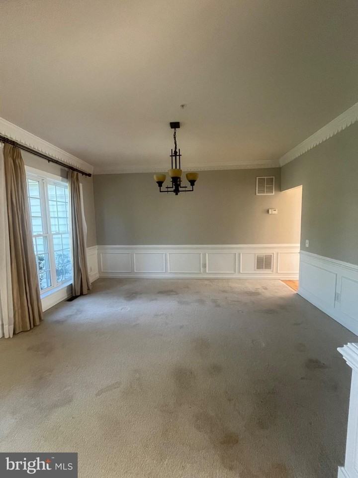 2825 Mountain Laurel Dr - Photo 7 of 13