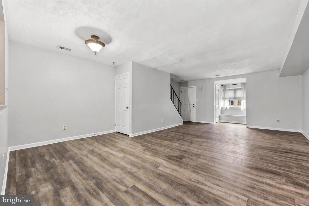 34 Kelmar Ave - Photo 3 of 14