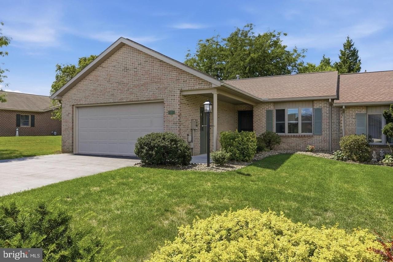 312 Woodvale Dr