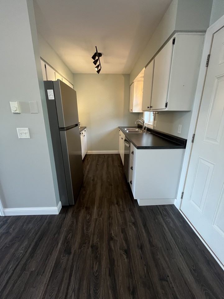 778 Dutchman Dr #778 - Photo 3 of 18