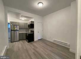 featured image of 2731 N Darien St #1
