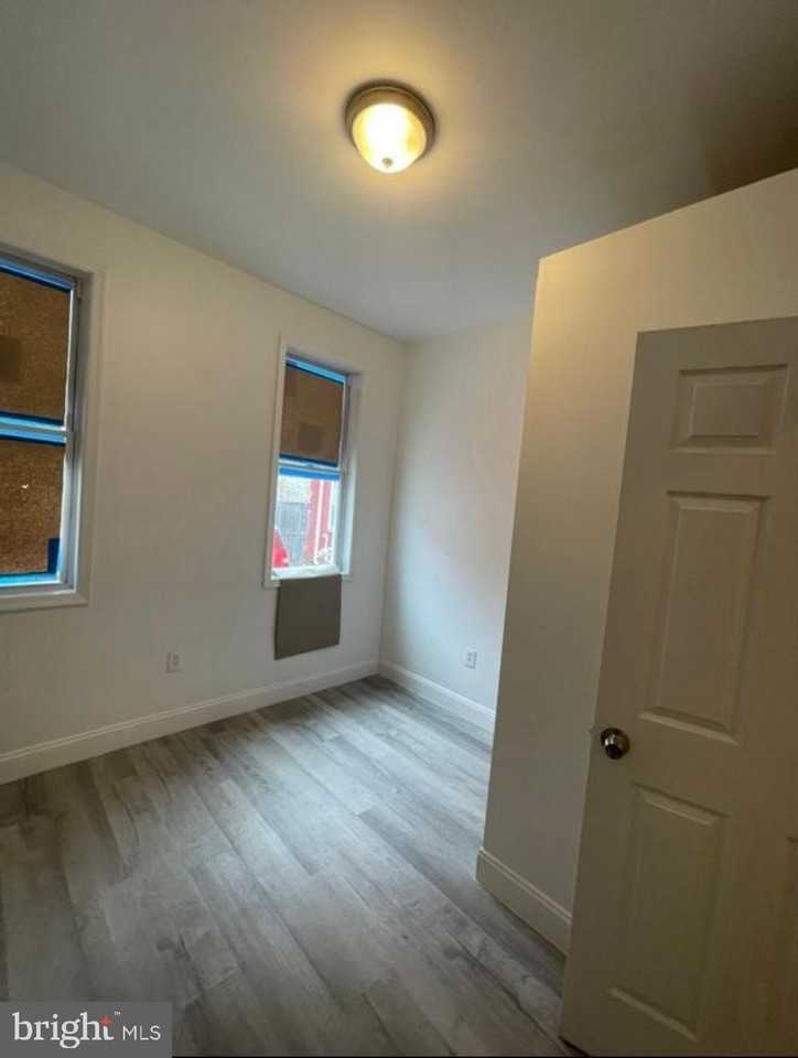 2731 N Darien St #1 - Photo 7 of 9