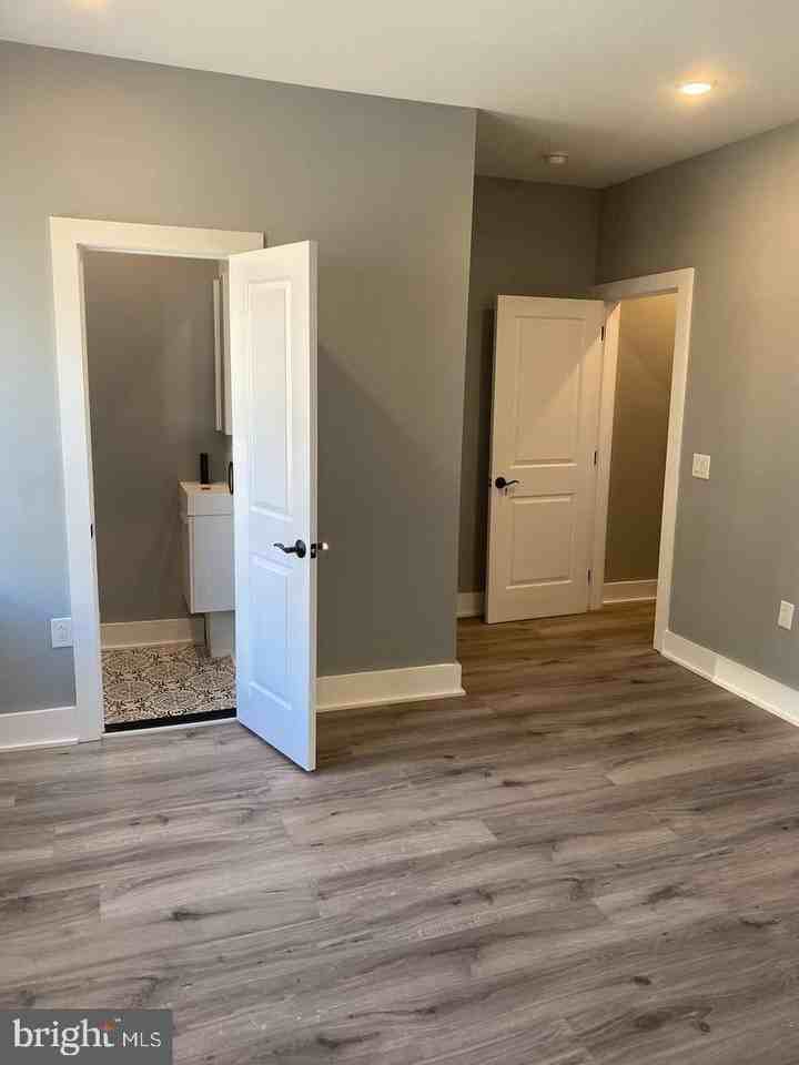 2700 Ash St Apt 2 #1A - Photo 5 of 12