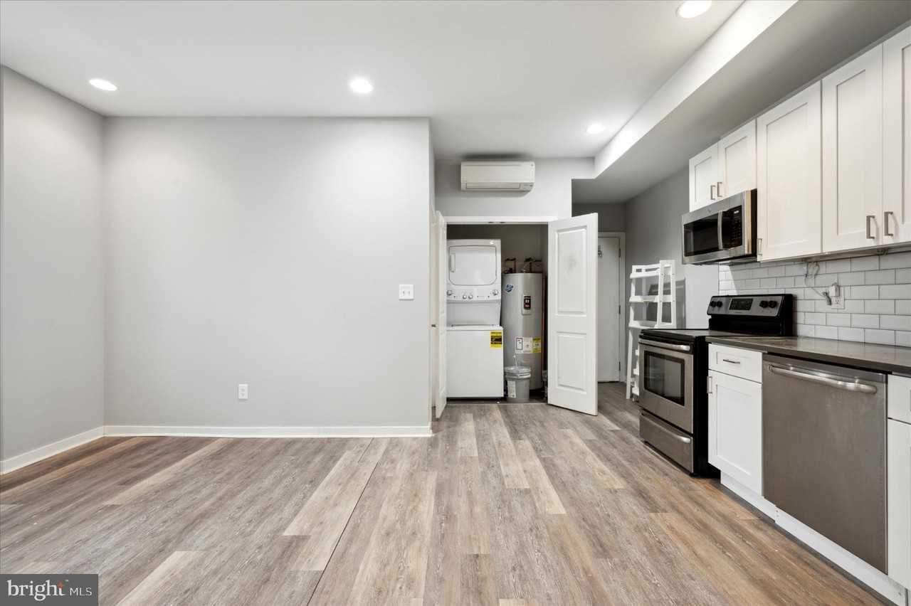 1200 N 5th St #2F - Photo 4 of 9