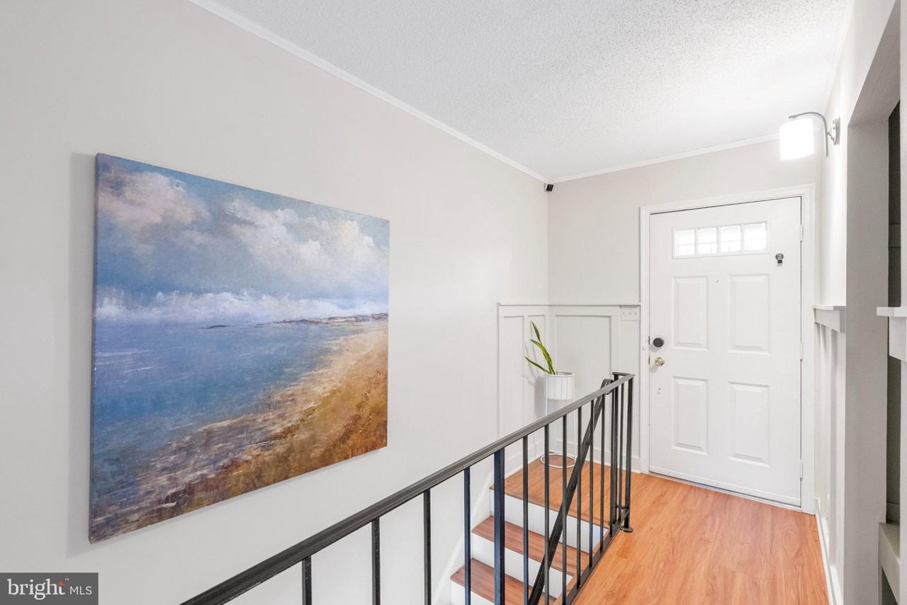 969 S Rolfe St #1 - Photo 5 of 47