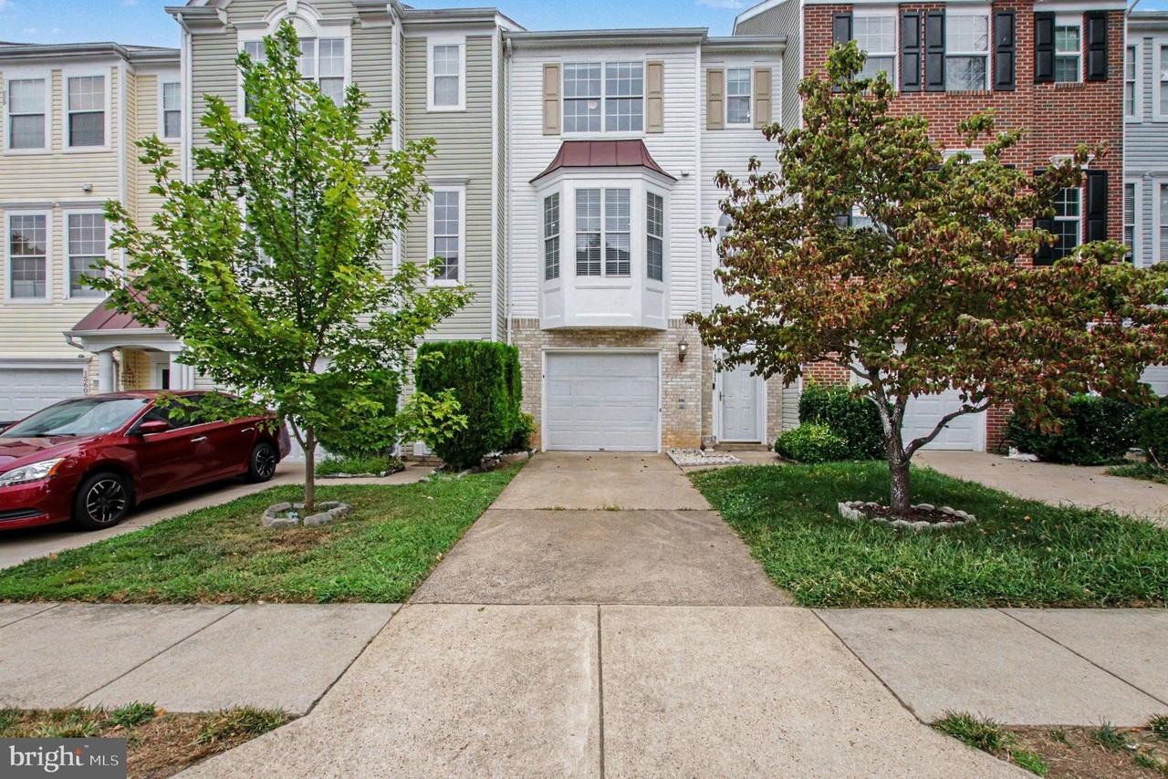 15611 Winding Creek Dr - Photo 2 of 44
