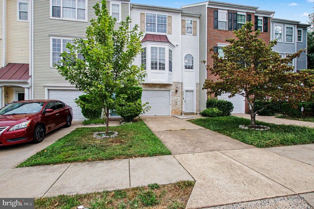 15611 Winding Creek Dr - Photo 3 of 44