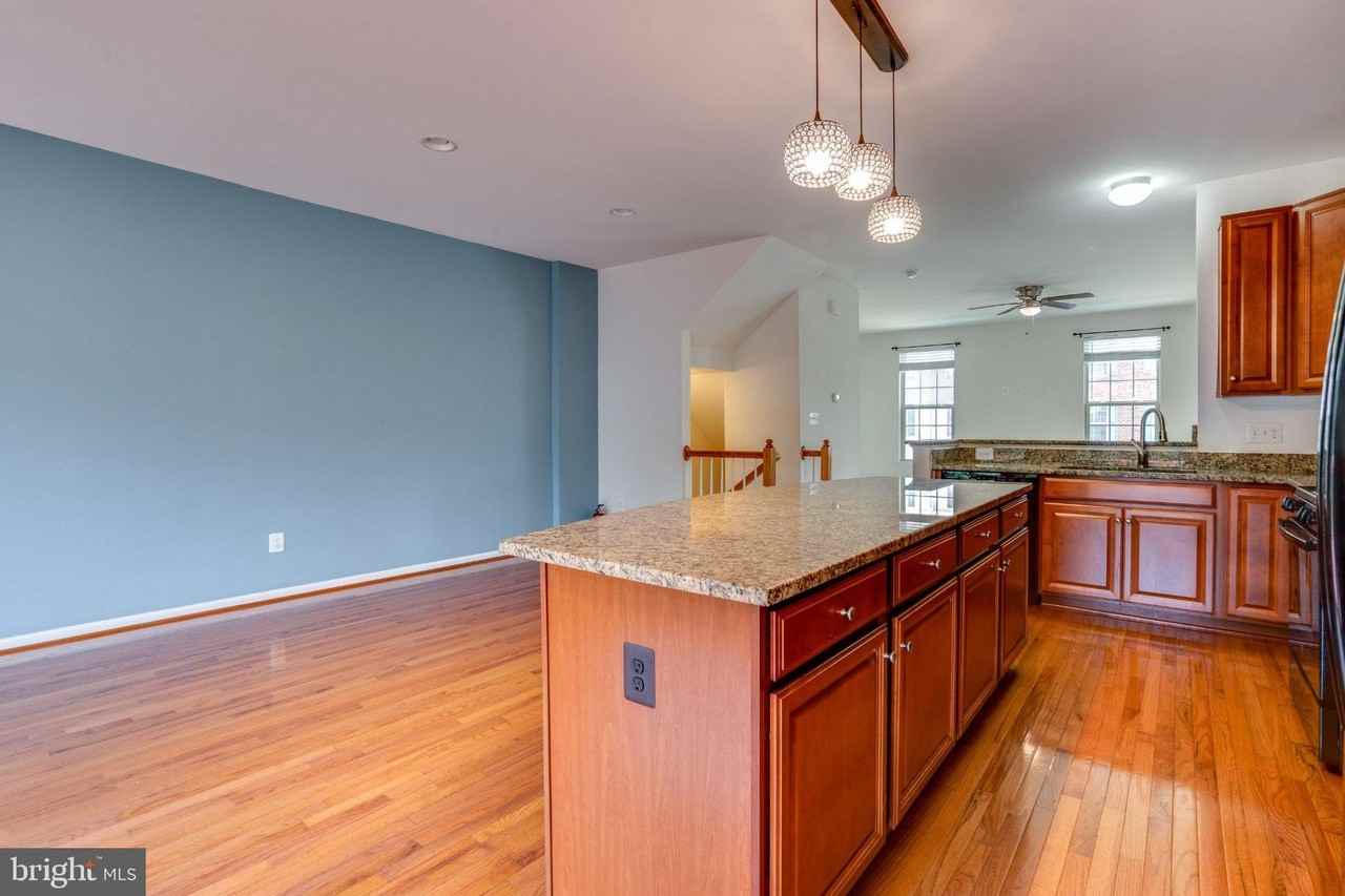 110 Brenton Rd - Photo 2 of 47