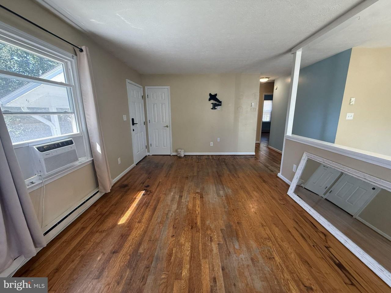 380 Shawnee Ave - Photo 4 of 16