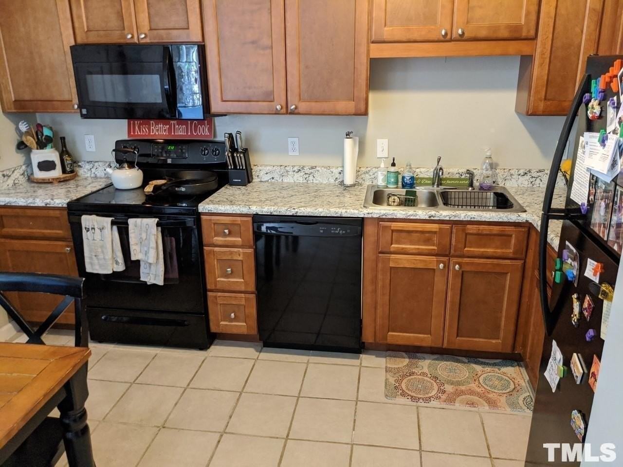 1616 Crest Rd - Photo 5 of 12