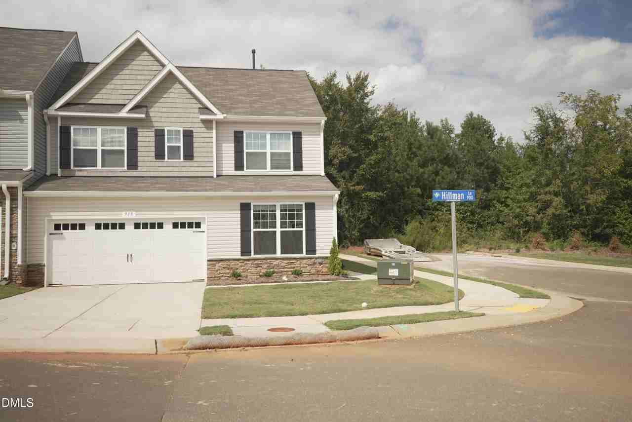 919 Hillman Ln - Photo 2 of 39