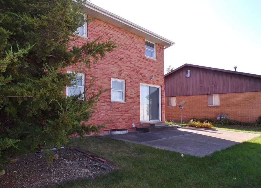 2205 W Westport Rd #A - Photo 3 of 16