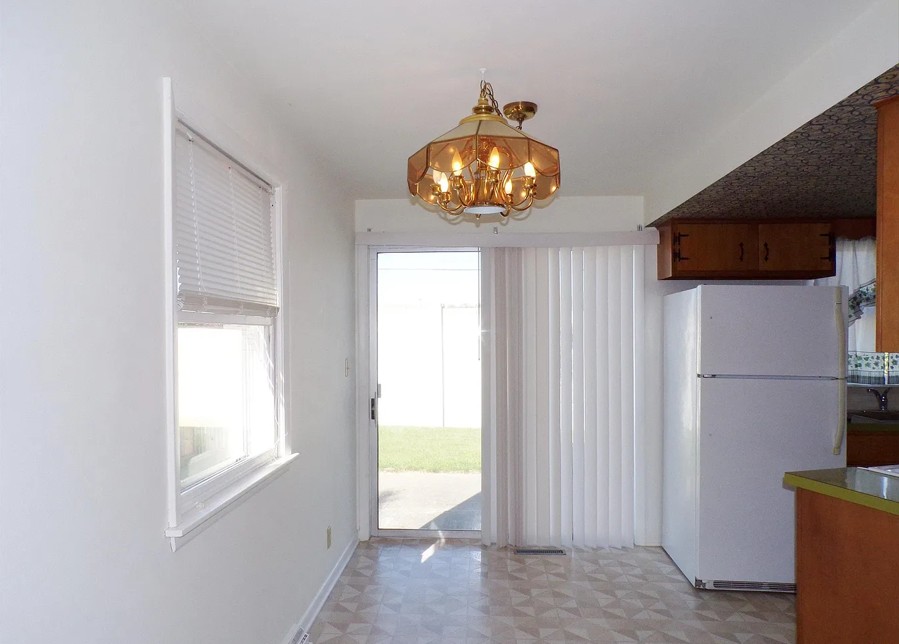 2205 W Westport Rd #A - Photo 4 of 16