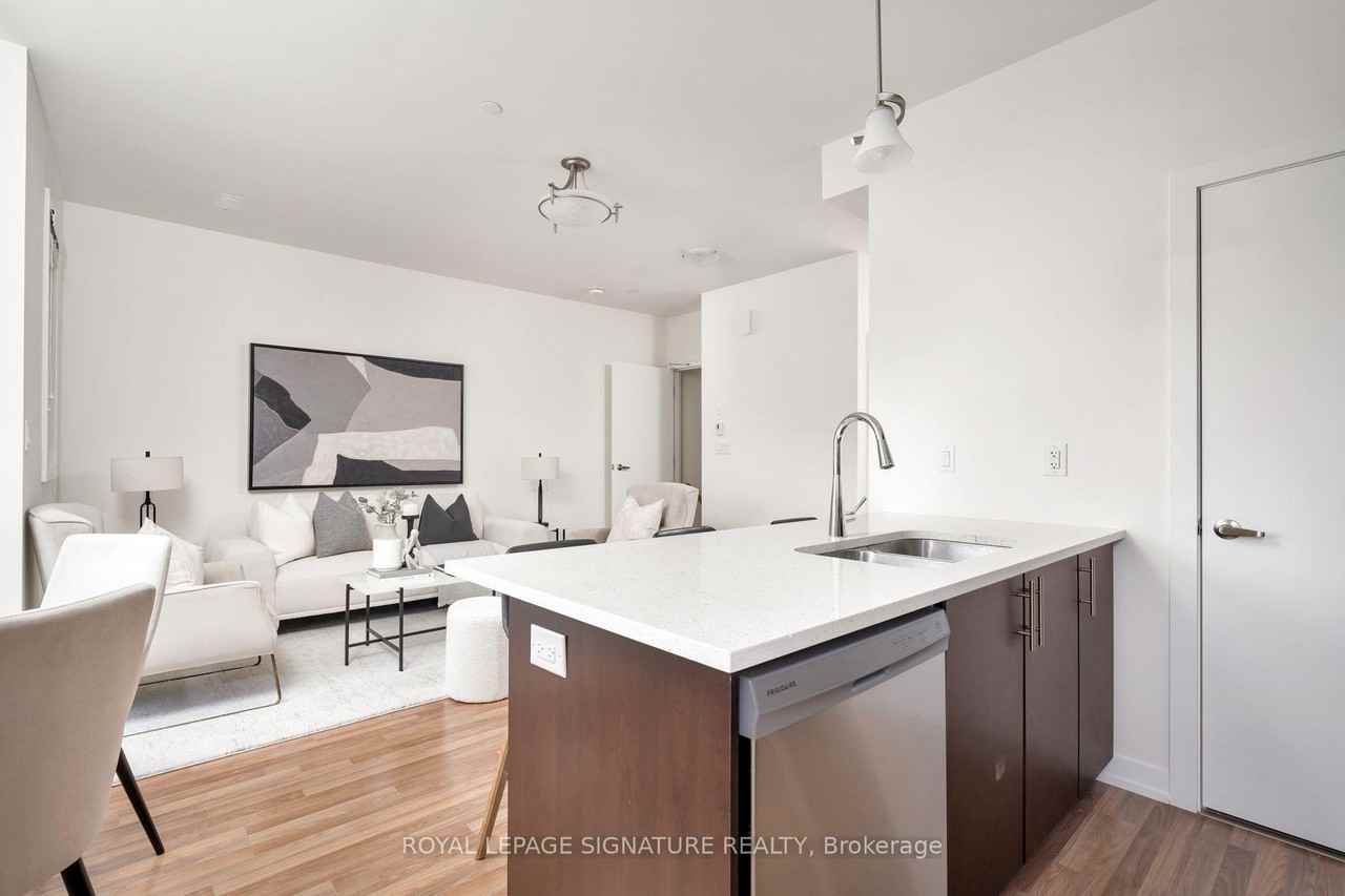 370 Red Maple Road #51 - Photo 4 of 11