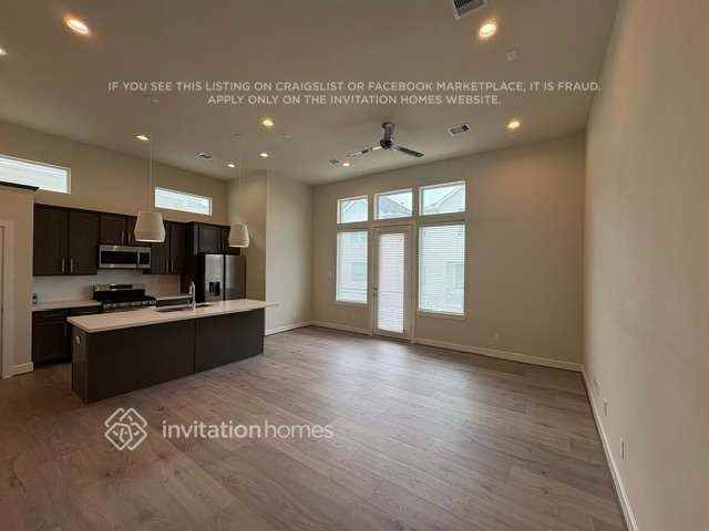 714 Wilshire Brook Ln - Photo 5 of 16