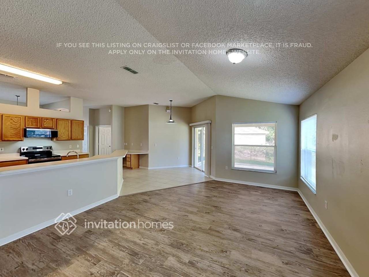 1395 Valhalla St - Photo 4 of 18