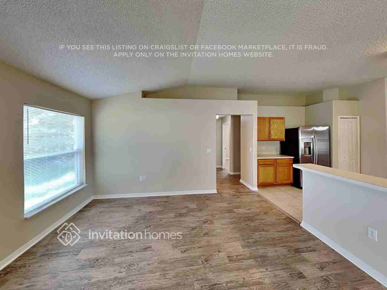 1395 Valhalla St - Photo 5 of 18