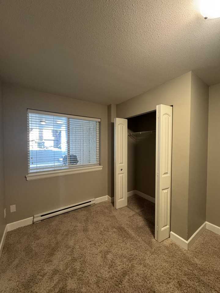 Galloway Ave & Hames Cres #BSMT - Photo 5 of 10