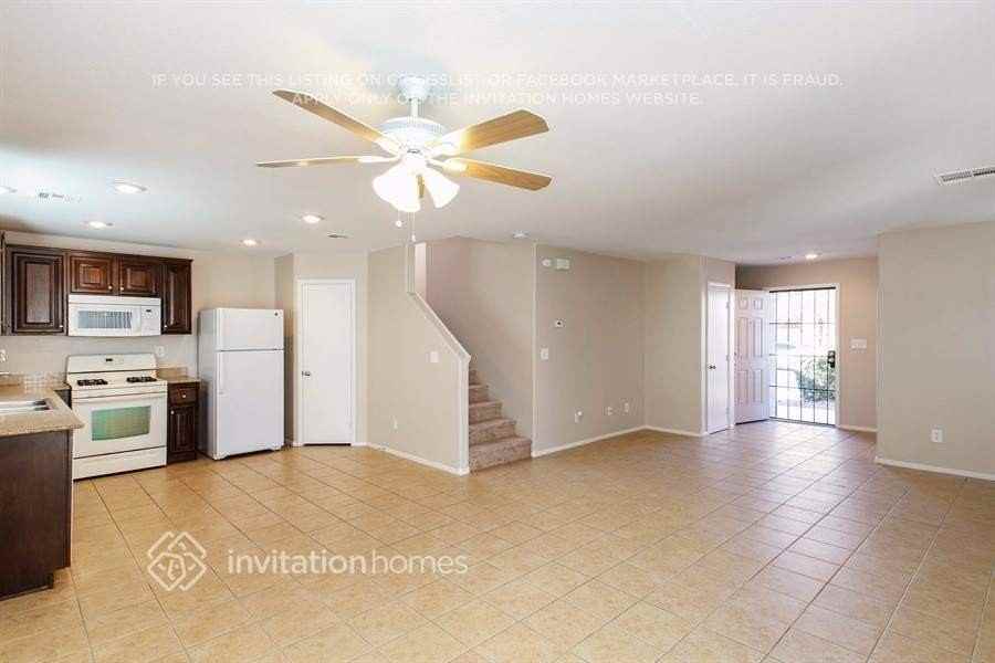 7264 Forefather St - Photo 7 of 21