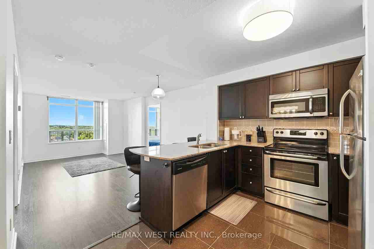 75 King William Crescent #PH2 - Photo 4 of 16