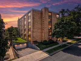 featured image of 5222 Green St