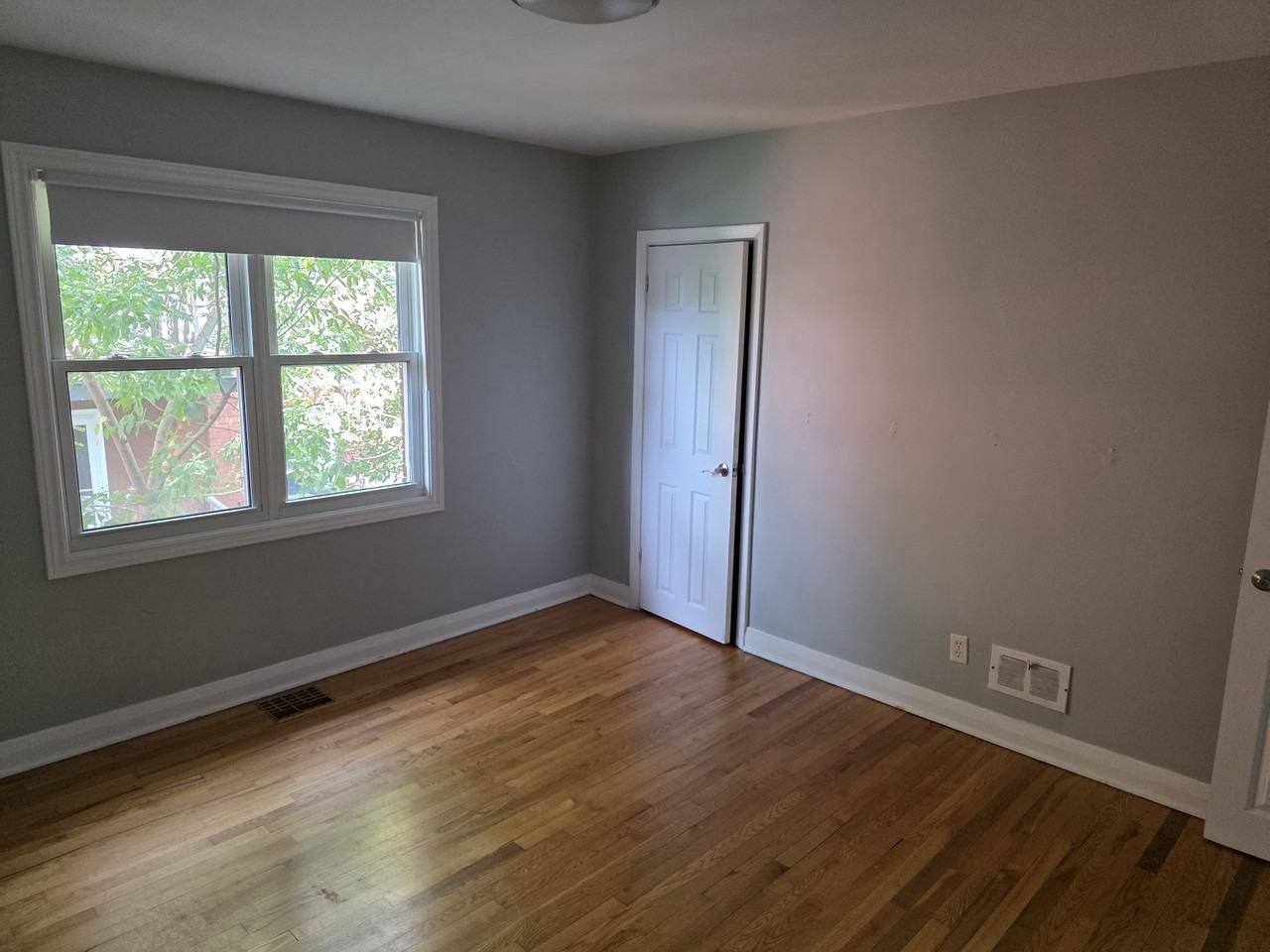 88 West Presland Road - Photo 5 of 7