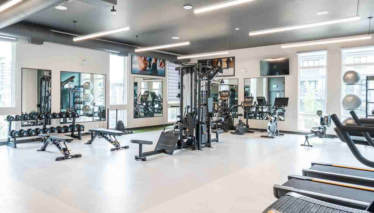 Stratus Apartments - Photo 5 of 26
