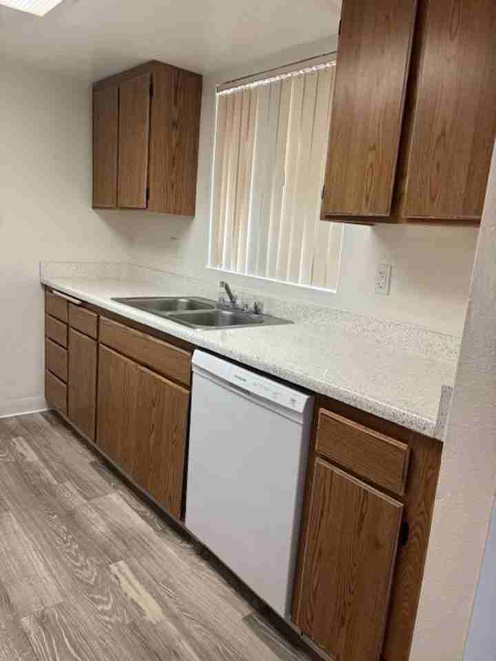 Vista Point Apartments - Photo 2 of 35