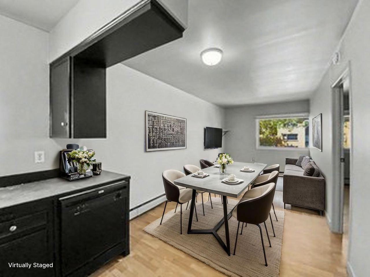 Mount Royal Apartments - Photo 4 of 16