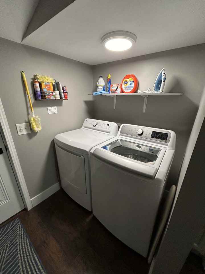 619 Charles Ave Se - Photo 7 of 21