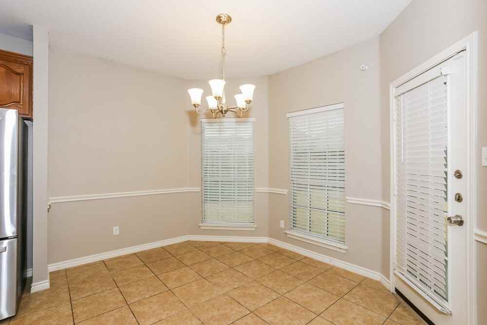 102 Hartley Ln - Photo 6 of 17