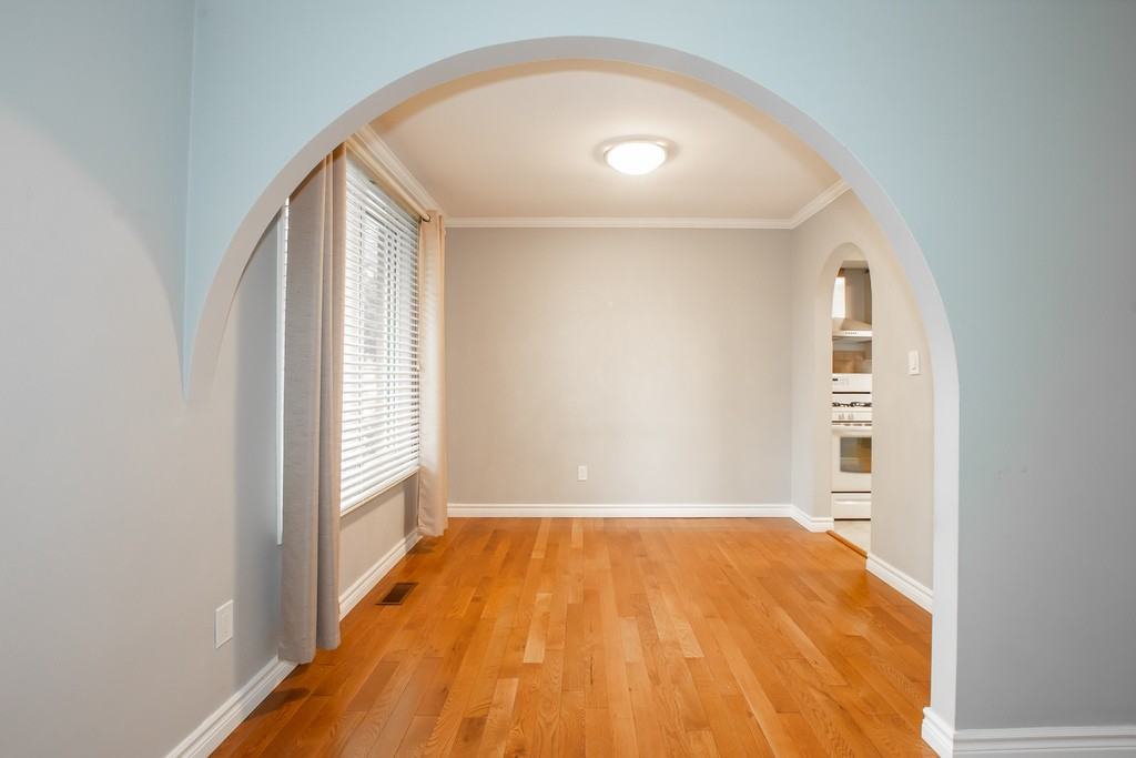7306 Westfield Dr - Photo 3 of 20